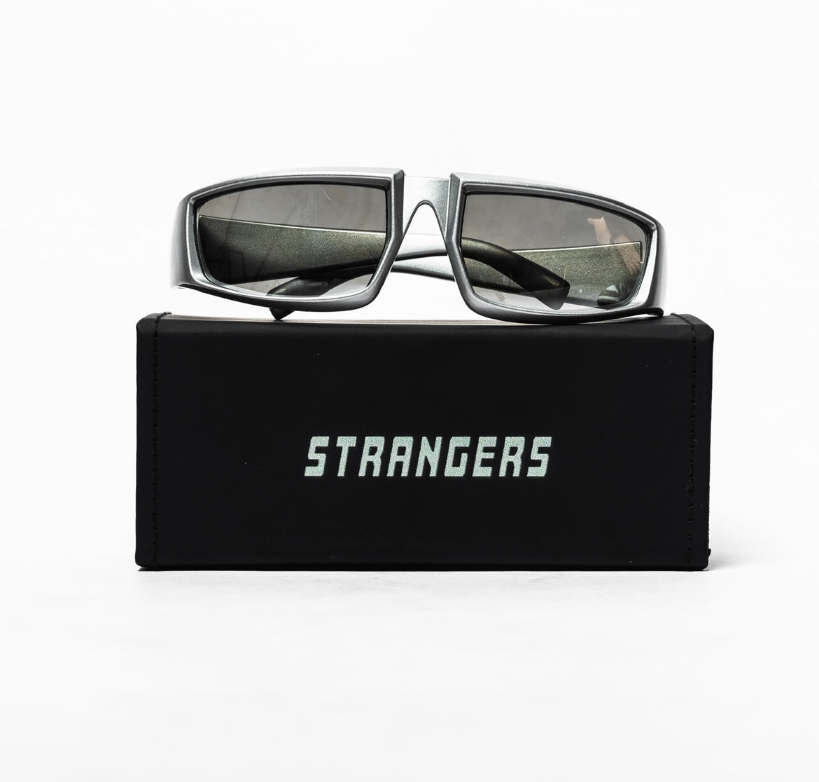 STRANGERS SUNGLASSES
